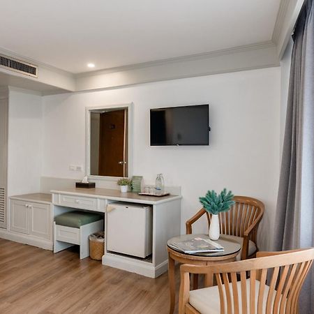 Dhevaraj Hotel Nan Zewnętrze zdjęcie